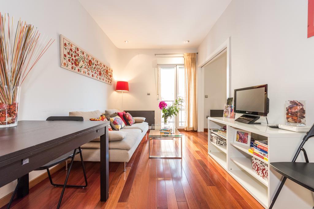 Apartamento Principe Santa Ana Madrid Centro Exterior foto